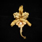 1467 6533 BROOCH